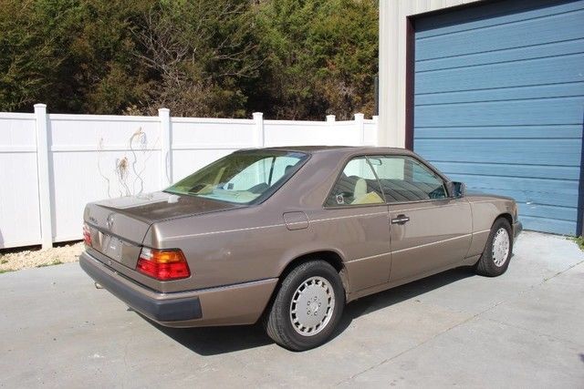 1991 Mercedes-Benz 300-Series - photo 7