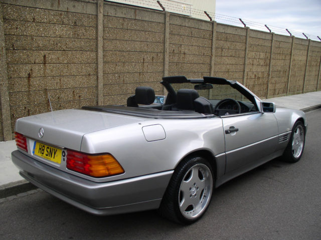 1991 Mercedes-Benz SL 300 Convertible with 2 Tops (Soft Top and Metal Top) 1991 Mercedes-Benz SL-Class LOADED!!