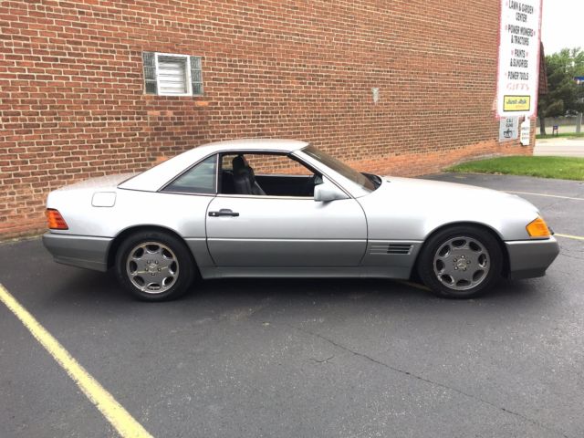 1991 Mercedes-Benz SL-Class CONVERTIBLE / HARDTOP - photo 3