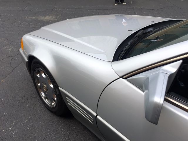 1991 Mercedes-Benz SL-Class CONVERTIBLE / HARDTOP - photo 7