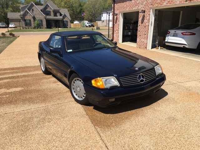 1991 Mercedes-Benz SL-Class Convertible with hardtop 49,000 original miles - photo 3