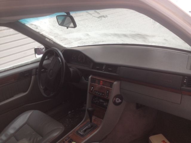 1991 Mercedes-Benz 300-Series - photo 7