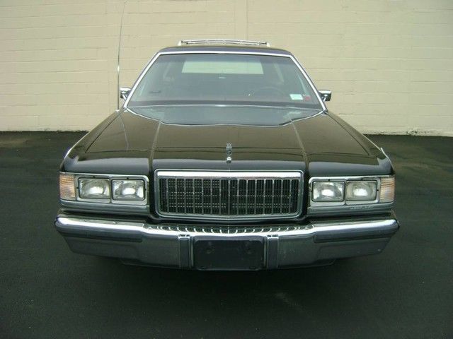 1991 Mercury Grand Marquis LS Wagon 4-Door - photo 11