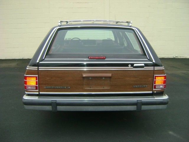 1991 Mercury Grand Marquis LS Wagon 4-Door - photo 4