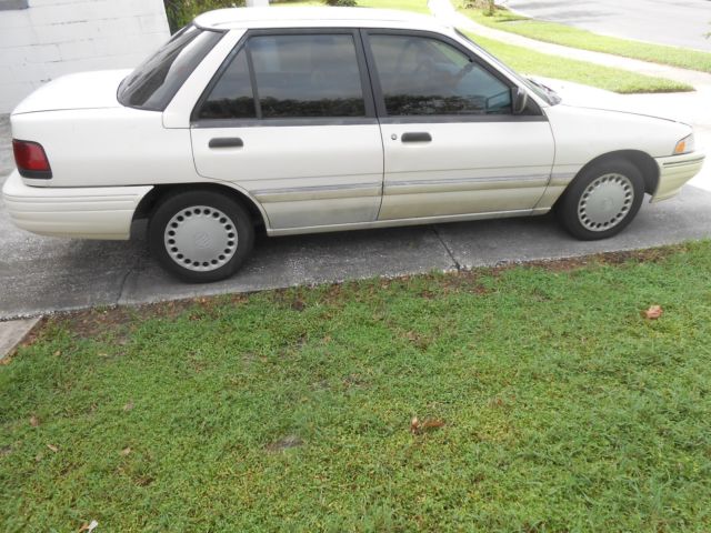 1991 Mercury Tracer 4-door - photo 10