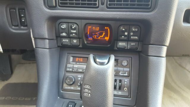 1991 Mitsubishi 3000GT SL - photo 10