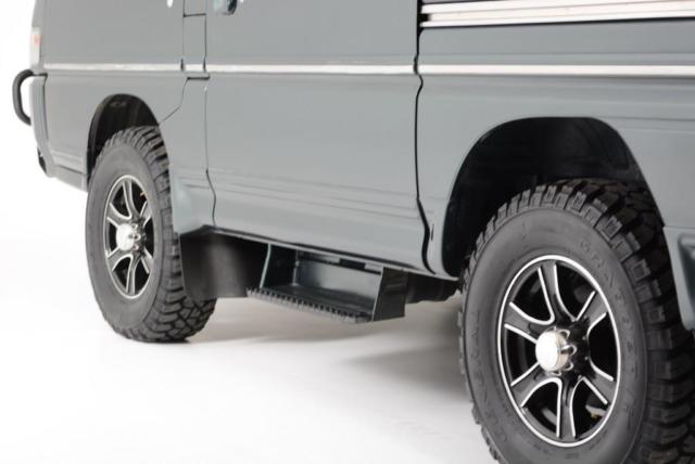1991 Mitsubishi Delica -- - photo 12