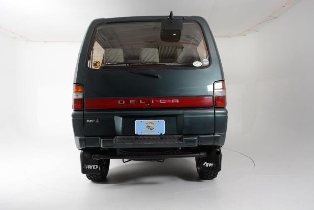 1991 Mitsubishi Delica -- - photo 2