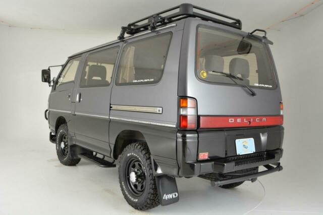 1991 Mitsubishi Delica 5-Speed Turbo Diesel 4WD !!! - photo 12