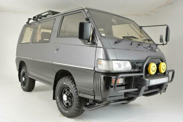 1991 Mitsubishi Delica 5-Speed Turbo Diesel 4WD !!! - photo 2