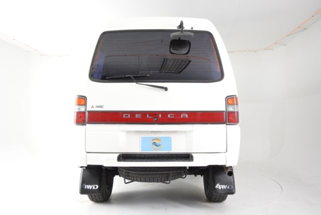 1991 Mitsubishi Delica -- - photo 2