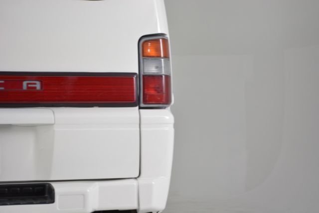 1991 Mitsubishi Delica -- - photo 4