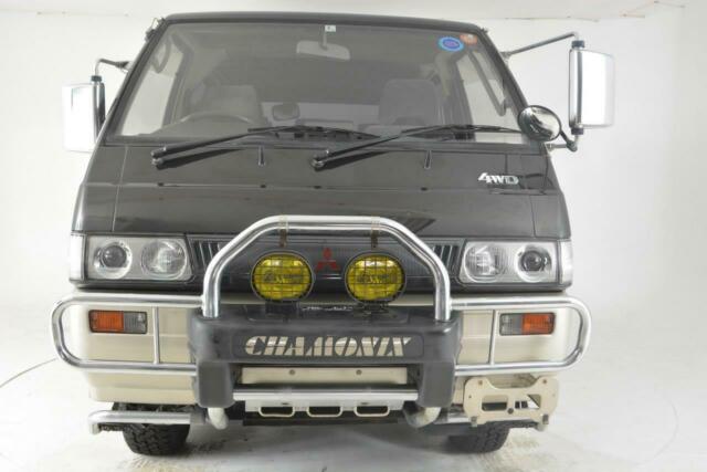 1991 Mitsubishi Delica Chamonix 4WD Turbo Diesel !!! - photo 11
