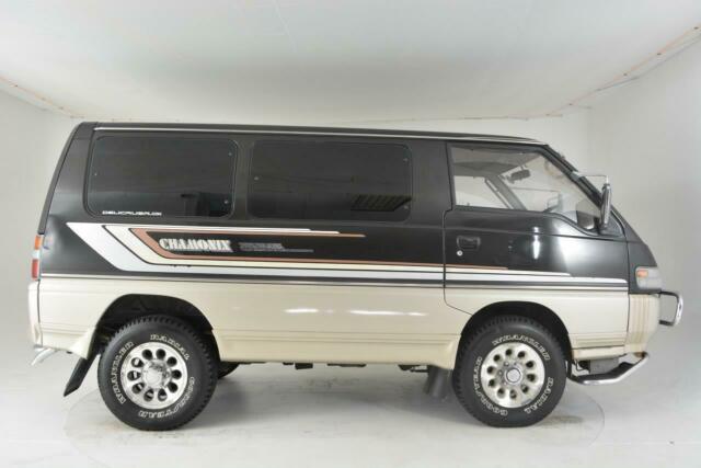 1991 Mitsubishi Delica Chamonix 4WD Turbo Diesel !!! - photo 3