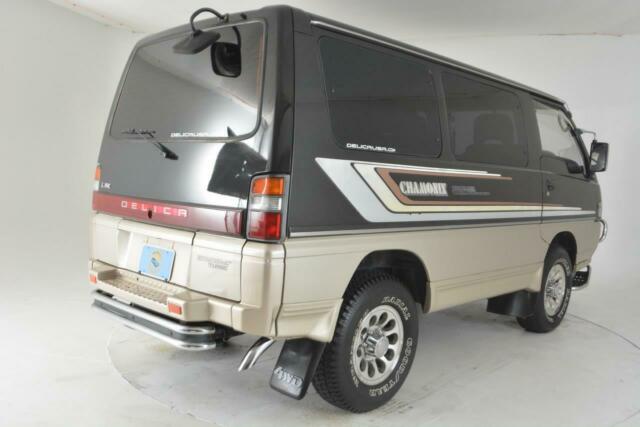 1991 Mitsubishi Delica Chamonix 4WD Turbo Diesel !!! - photo 5