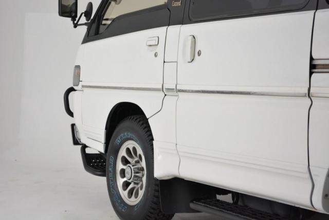 1991 Mitsubishi Delica Exceed Turbo Diesel 4WD - photo 8