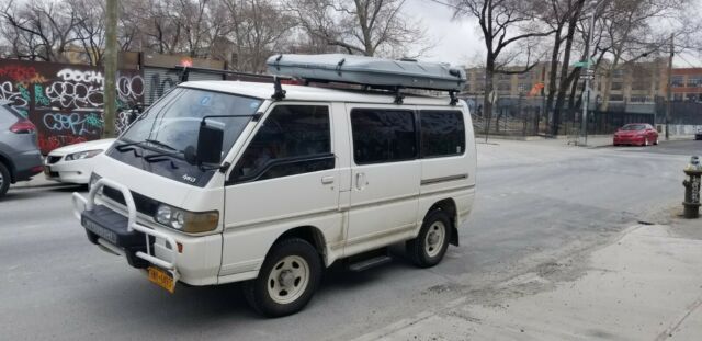 1991 Mitsubishi Delica - photo 3