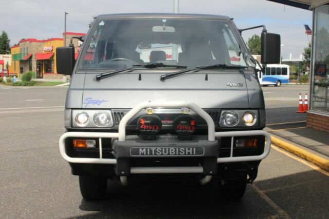 1991 Mitsubishi Delica Sport - photo 5