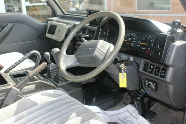 1991 Mitsubishi Delica Sport - photo 9
