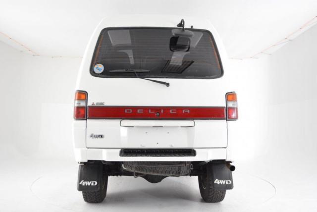 1991 Mitsubishi Delica Super Exceed Turbo Diesel - photo 2