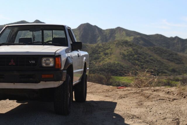 1991 Mitsubishi Mighty Max Regular Cab - photo 5