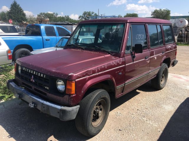 1991 Mitsubishi Montero --