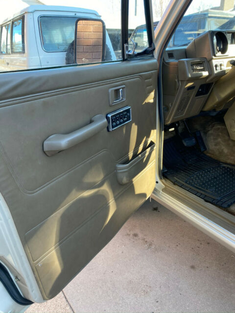 1991 Mitsubishi Montero RS - photo 10