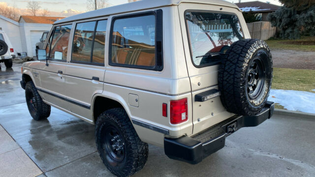 1991 Mitsubishi Montero RS - photo 2