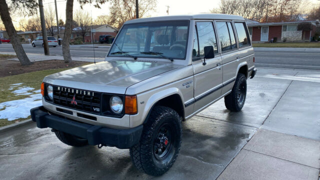 1991 Mitsubishi Montero RS - photo 9