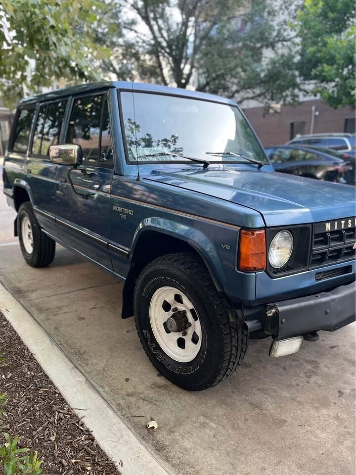 1991 Mitsubishi Montero - photo 10