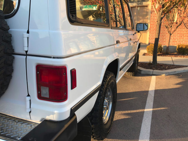 1991 Mitsubishi Montero LS - photo 4