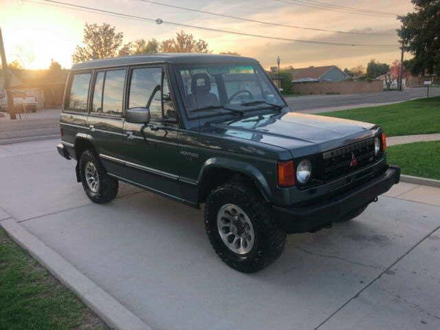 1991 Mitsubishi Montero LS - photo 9