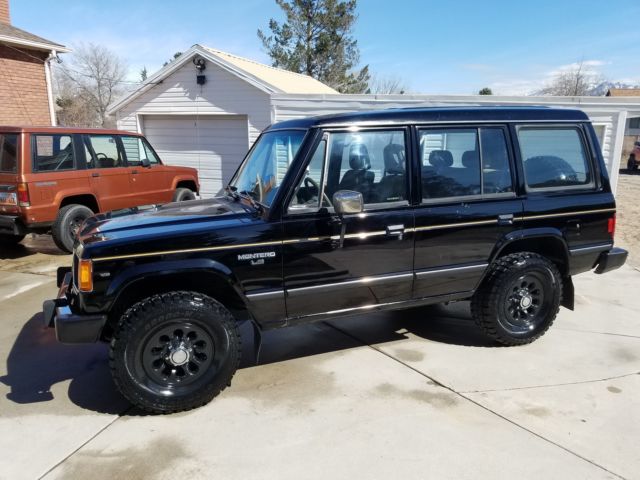 1991 Mitsubishi Montero LS - photo 2
