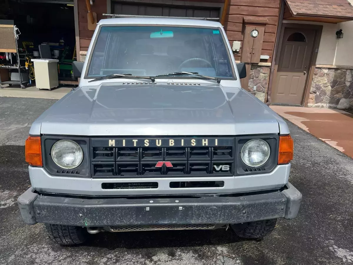 1991 Mitsubishi Montero Project MINIMAL RUST! 1991 Mitsubishi Montero