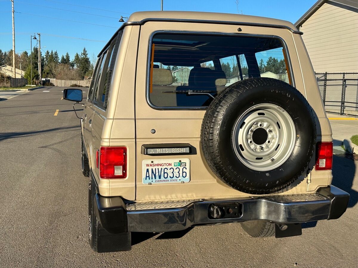 1991 Mitsubishi Montero LS - photo 8