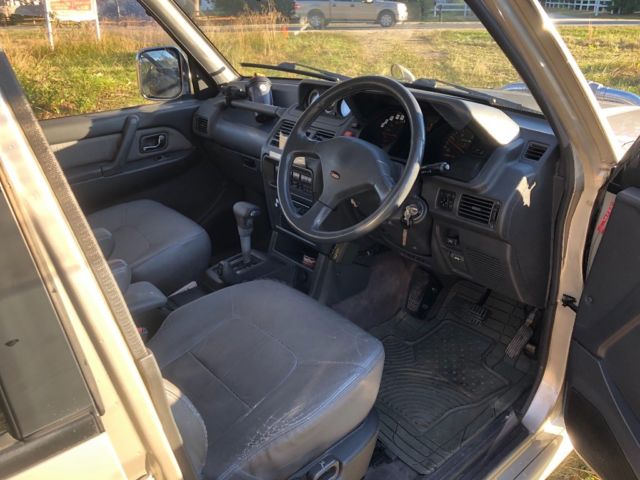 1991 Mitsubishi Pajero 4 Door - photo 9