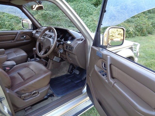 1991 Mitsubishi Montero LIMITED 4X4 TURBO DIESEL - photo 10
