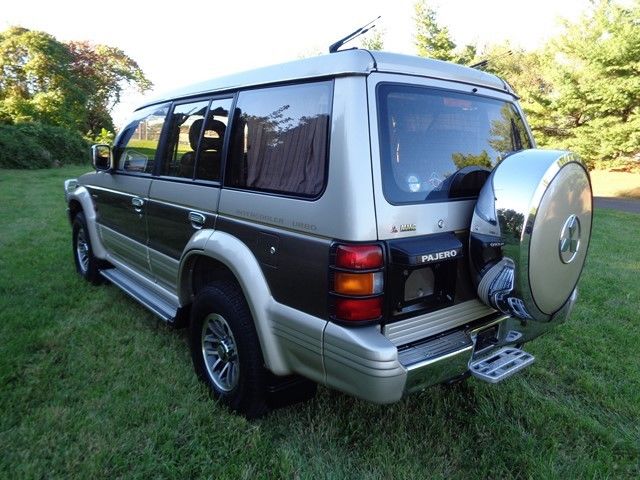 1991 Mitsubishi Montero LIMITED 4X4 TURBO DIESEL - photo 6