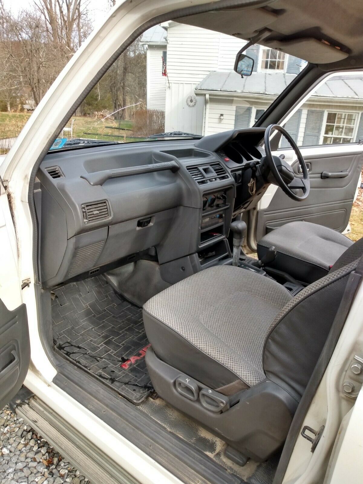 1991 Mitsubishi Pajero - photo 8