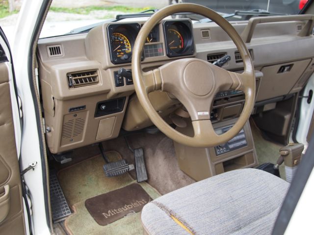 1991 Mitsubishi Montero - photo 11