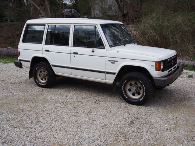 1991 Mitsubishi Montero - photo 4