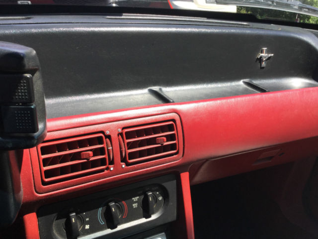 1991 Ford Mustang GT - photo 11