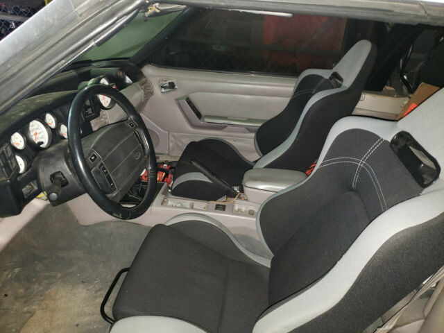 1991 Ford Mustang Convertible GT - photo 4