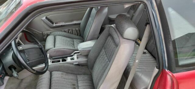 1991 Ford Mustang Gt - photo 10