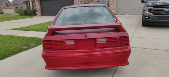 1991 Ford Mustang Gt - photo 2