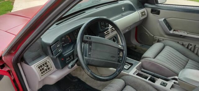 1991 Ford Mustang Gt - photo 9