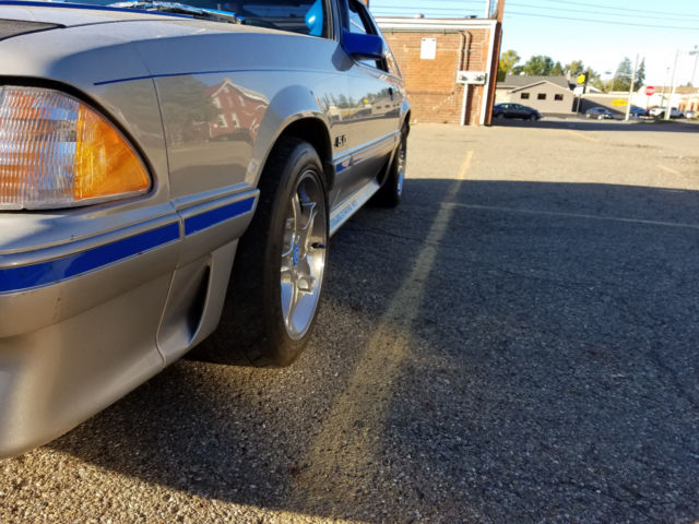 1991 Ford Mustang GT - photo 7