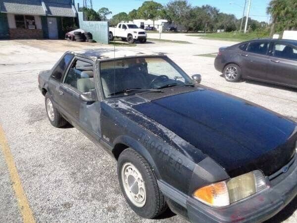 1991 Ford Mustang LX - photo 11