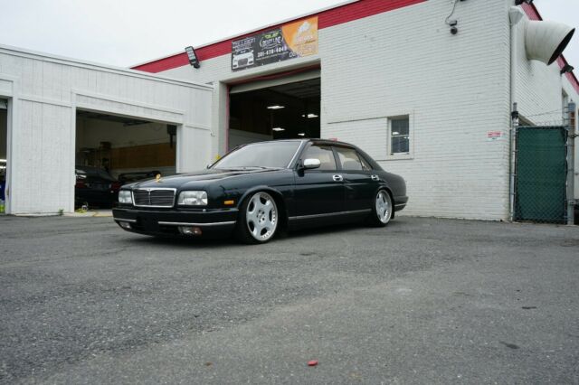 1991 Nissan Cima (Y32) RHD JDM 1991 Nissan CIMA CEDRIC