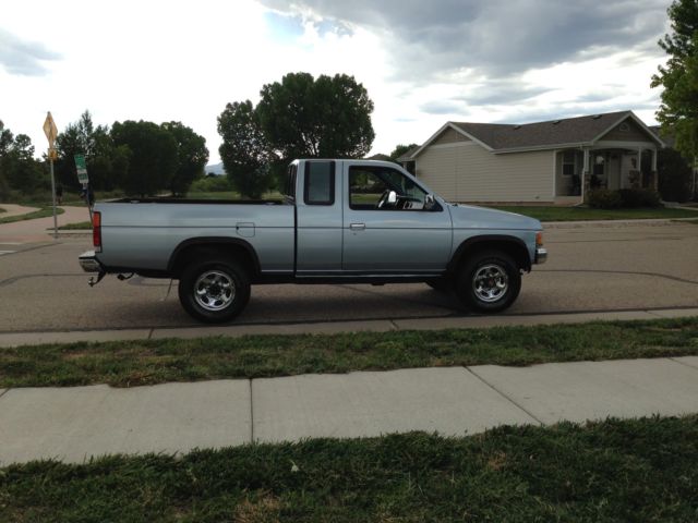 1991 Nissan Other Base Extended Cab Pickup 2-Door - photo 7
